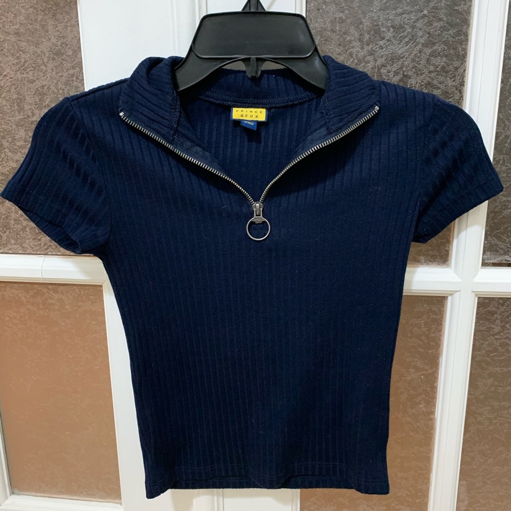Women’s xs shirt